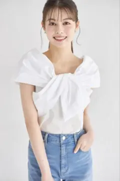 Tocco Closet トッコクローゼット リボンオフショルカットプルオーバー