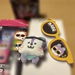 BT21ファミマ限定MANG サングラス キーホルダー ぬいぐるみ マスコットのサムネイル