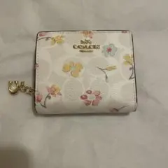 COACH フラワープリント 二つ折り財布