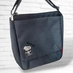 【新品未使用】スヌーピー 撥水 ショルダーバッグ SNOOPY ポケット多数
