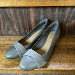 Clarksパンプス　26cm