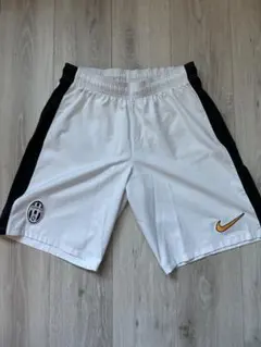 Item thumbnail for item bc884e0d-794a-4424-8611-0d8d918fe052