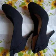 ブラックリボン付きハイヒールお値下げしまーす♪