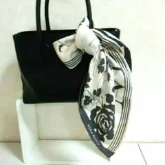 ニナリッチ大判シルクハンカチ①