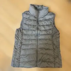 ユニクロ　ウルトラライトダウンベスト　S