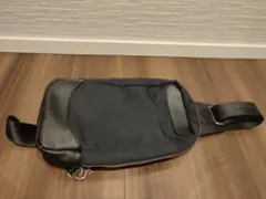 tk.TAKEO KIKUCHI スクエアボディバッグ ティーケータケオキクチ