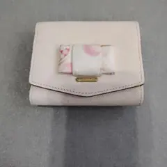 ルリア4℃　 三つ折り財布 ピンク リボンのサムネイル