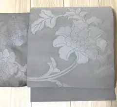 【洗える名古屋帯】 。三越 お太鼓柄 花模様 帽子に蝶 前柄2way 夏帯 銀糸 洗える名古屋帯】 。三越 お太鼓柄 花模様 帽子に蝶 前柄2way 夏帯