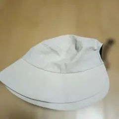 ベージュバケットハット 調整可能ストラップ