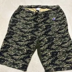 チャンピオン　ショートパンツ