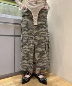 Ray BEAMS迷彩柄（カモフラージュ柄）カーゴロングスカート