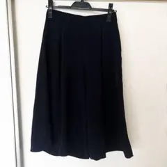 gu ネイビー プリーツ ガウチョパンツ 膝丈