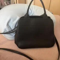 極美品 Kanmi. カンミ ドット がま口 レザー ハンドバッグ 黒 日本製 極美品 Kanmi. カンミ ドット がま口 レザー ハンドバッグ 黒 日本製