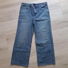 UNIQLO JEANS ストレートデニム ブルーのサムネイル