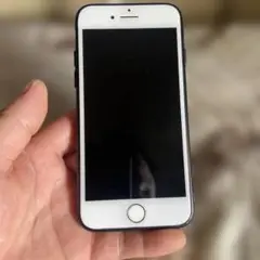 Apple iPhone 7 シルバー