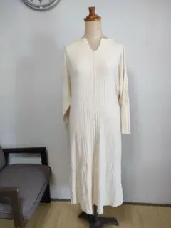 アーバンリサーチ ニット ロング ワンピース 裏地なし フリーサイズ 白生成