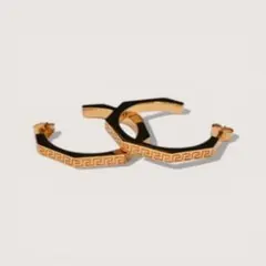 新品正規品　Versace グレカ フープピアス ゴールドカラーのサムネイル