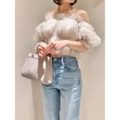 2025年最新】ギャザーフリルオフショルブラウス snidelの人気アイテム