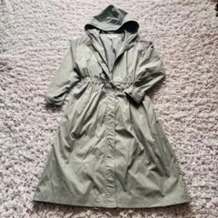 ショコラフィネローブ　フードつき　ロングコート　ライトカーキ　Ｆ