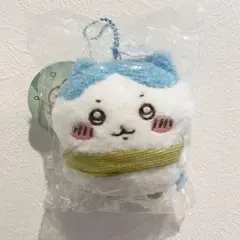 ちいかわ　ぬくぬくの装い　冬の装いマスコット(ハチワレ)