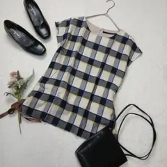 1012ꕤリューデベービス チェック柄カットソーブラウス【2】半袖 オフィスのサムネイル
