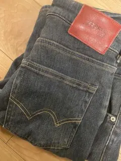 Item thumbnail for item 0a6f8f16-b34a-4f3d-9fc5-cfdb1881a9a3