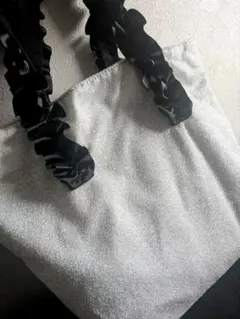 【美品/未使用】シルバー ラメ トートバッグ ハンドバッグ グリッター