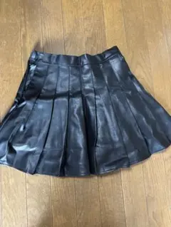ブラック プリーツスカート 合成皮革