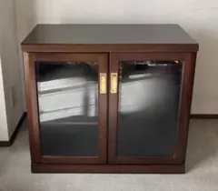 木製キャビネット ガラス扉付き 飾り棚 本棚 食器棚　ヴィンテージ 半回転取手