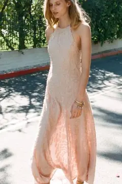 【美品】ZARAホルターネック構造ワンピース XS 完売品