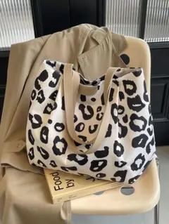 A178 トートバッグ ショルダーバッグ キャンバス ヒョウ 豹柄 総柄
