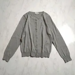 オフオン ラメ カーディガン グレー 上品 通勤のサムネイル