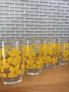 （訳あり）　昭和レトロ　黄色　花　グラス　タンブラー　4個セット