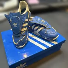 adidas トイシューズ ブルー