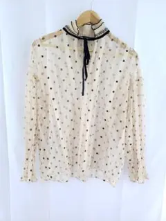 ZARA ドットチュールレースブラウストップス XSサイズのサムネイル