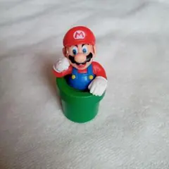チョコエッグスーパーマリオシ シークレットのマリオ＆土管