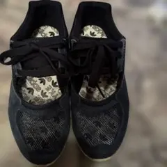 美品 スニーカー HYKE×adidas originals 22.5