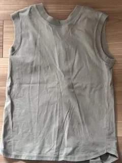 ADAM ET ROPÉ グリーン ノースリーブ