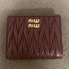 miumiu ミュウミュウ　財布　ブラウン　茶　brown 二つ折りのサムネイル