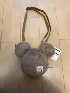 新品タグ付き　東京ディズニーリゾート　ミッキー　ショルダーバッグ　耳付き　ファー