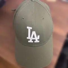 ニューエラ 9FORTY ドジャース キャップ（カーキ）