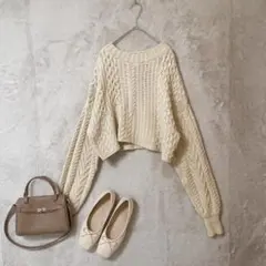 kutir♡ケーブルニット セーター クロップド丈 ゆったり Fサイズのサムネイル