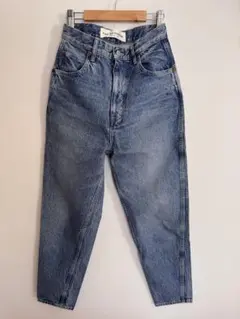 THE SHINZONE ハイウエスト キャロットデニムパンツのサムネイル