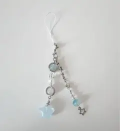 ビーズキーホルダー ビーズアクセサリー 韓国 ハンドメイド 水色 ホワイト