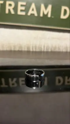 GIVENCHY Spoon ring 22号
