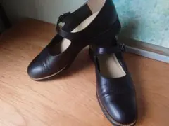 MARGARET HOWELL idea ストラップパンプス ブラックのサムネイル