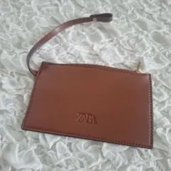 ZARA ブラウン ポーチ ファスナー付きのサムネイル