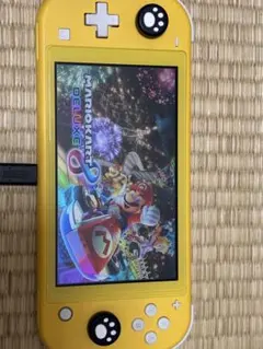 【充電器アリ】Nintendo Switch Lite イエロー 本体　ソフト付
