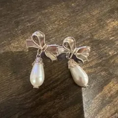 リボンモチーフ パール イヤリング