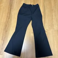 GU ストレッチフレアパンツ　Mサイズ
